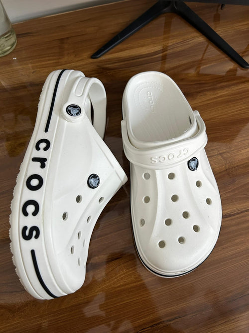 crocs
