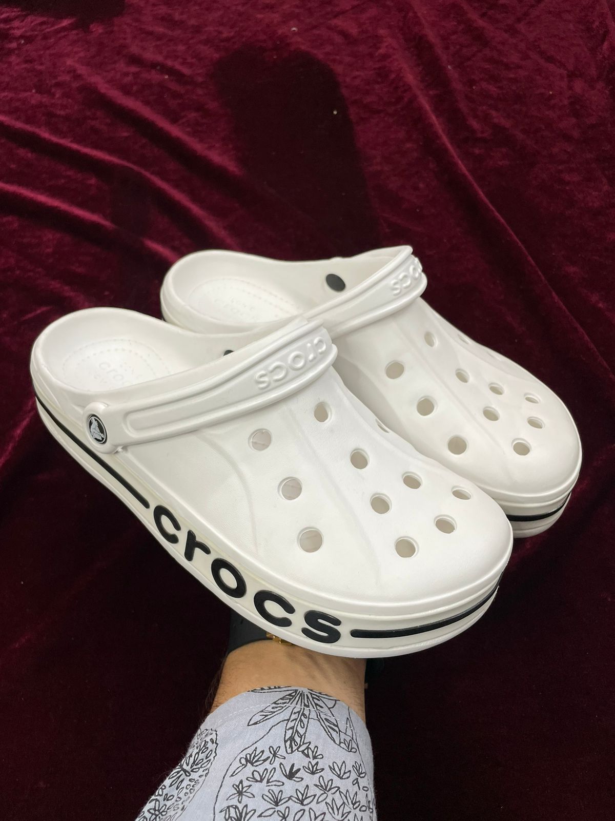 crocs